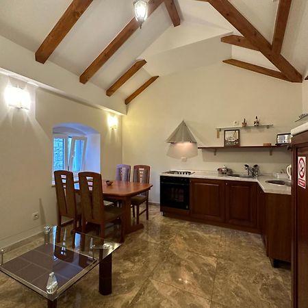 Old Town Apartments Trogir - Free Parking Eksteriør bilde