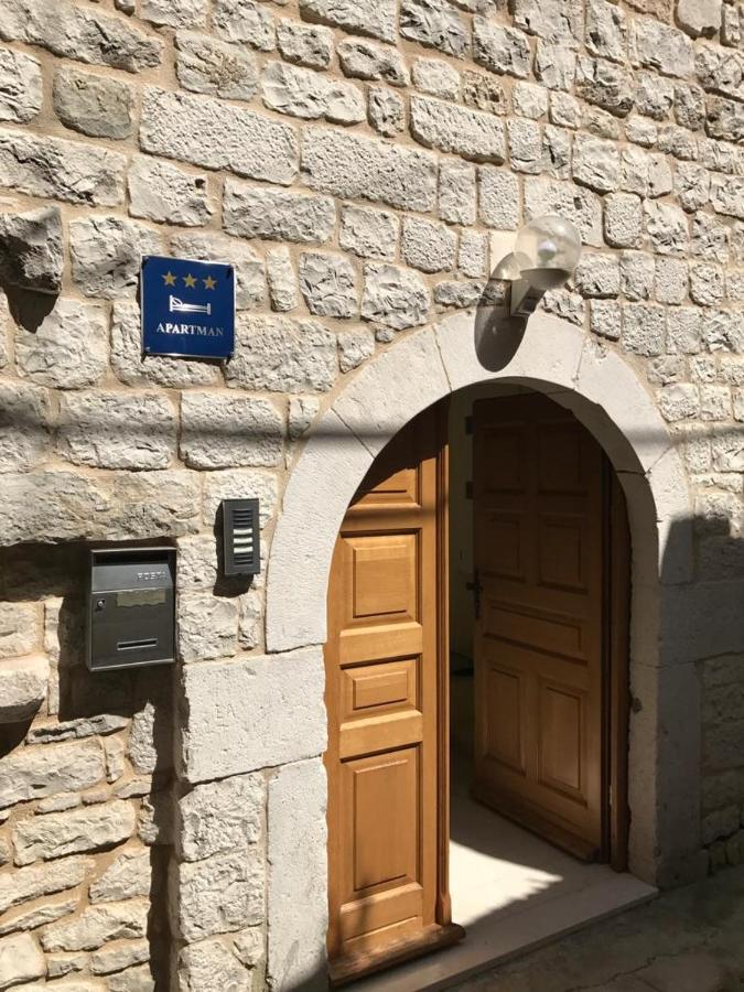 Old Town Apartments Trogir - Free Parking Eksteriør bilde