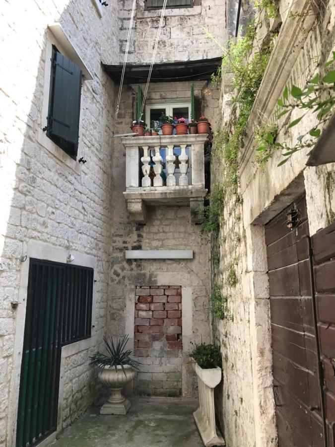 Old Town Apartments Trogir - Free Parking Eksteriør bilde