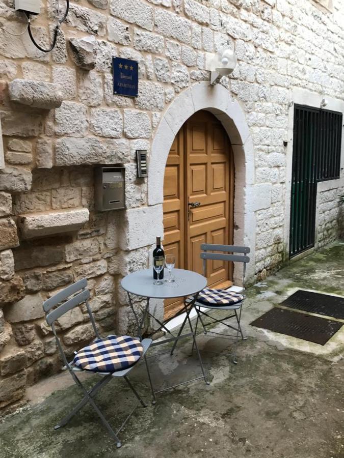 Old Town Apartments Trogir - Free Parking Eksteriør bilde