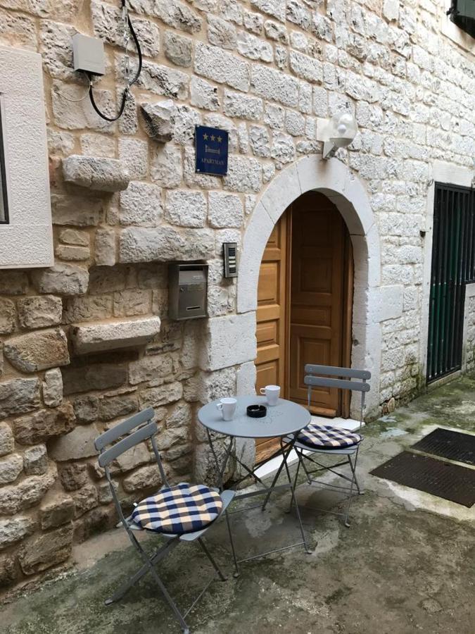 Old Town Apartments Trogir - Free Parking Eksteriør bilde