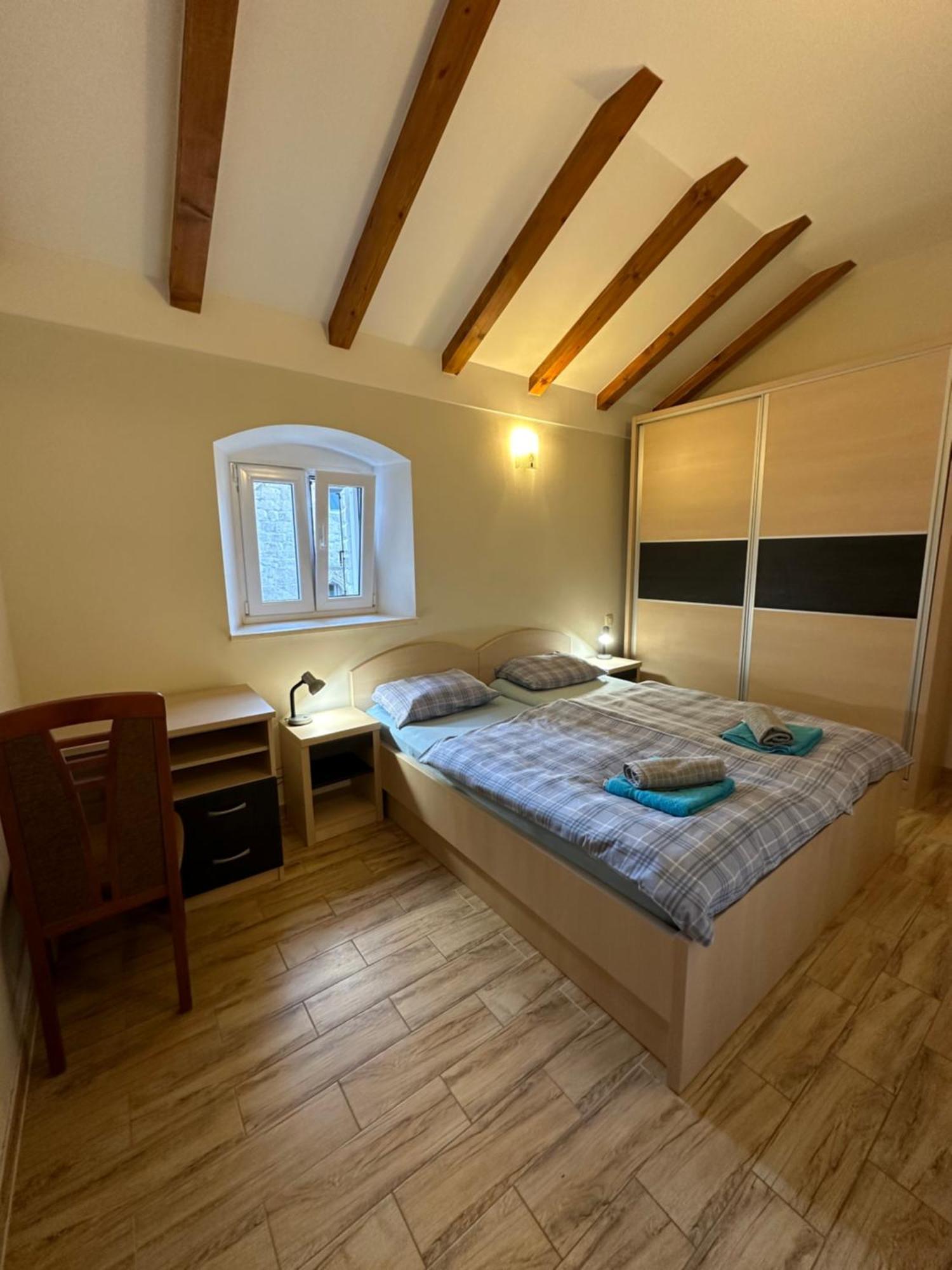 Old Town Apartments Trogir - Free Parking Eksteriør bilde