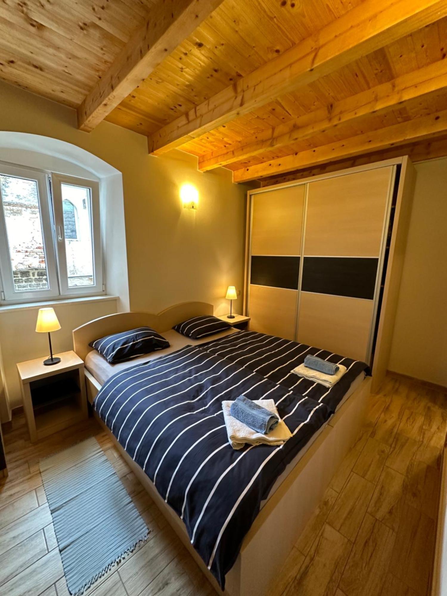 Old Town Apartments Trogir - Free Parking Eksteriør bilde