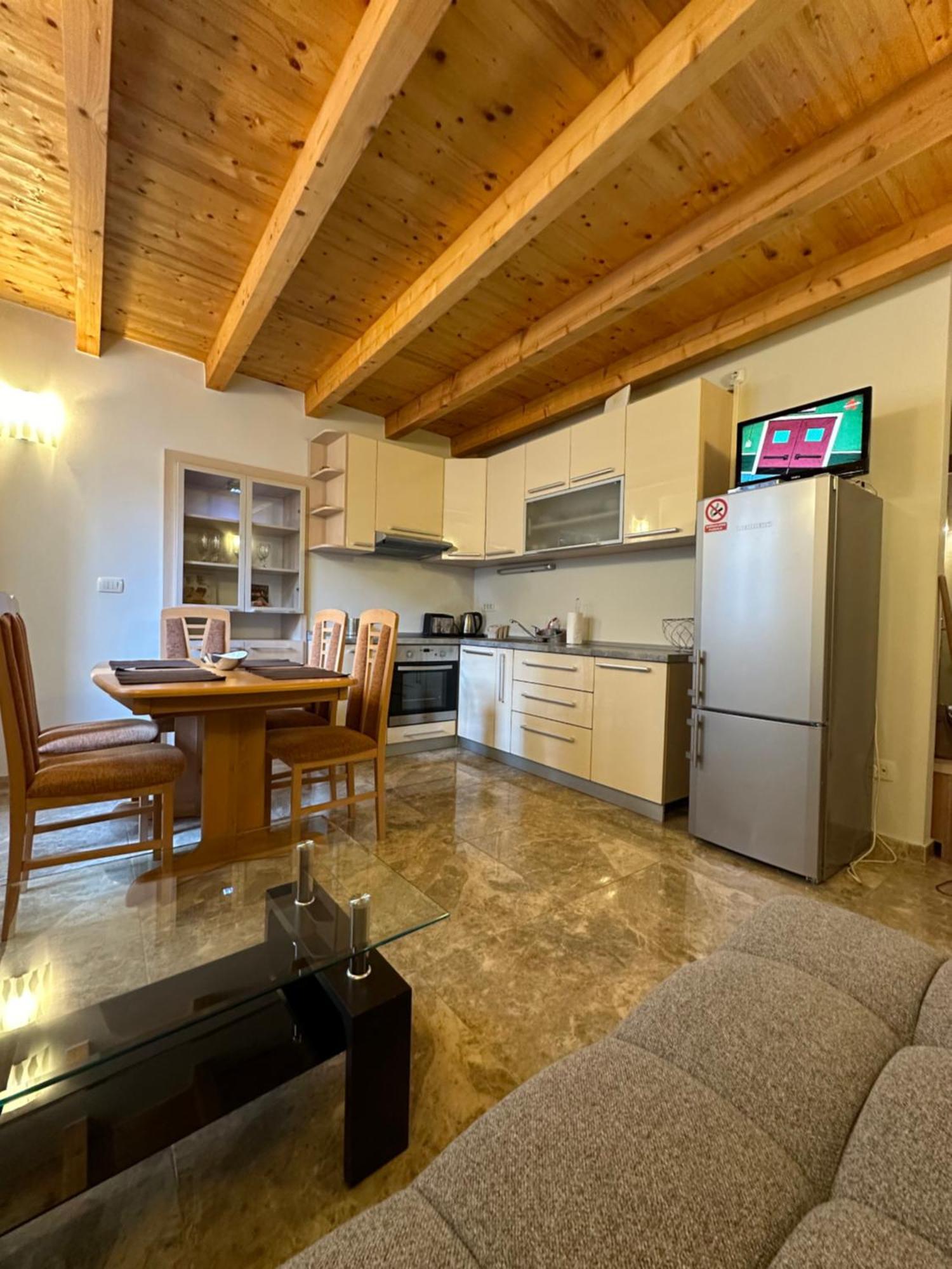 Old Town Apartments Trogir - Free Parking Eksteriør bilde